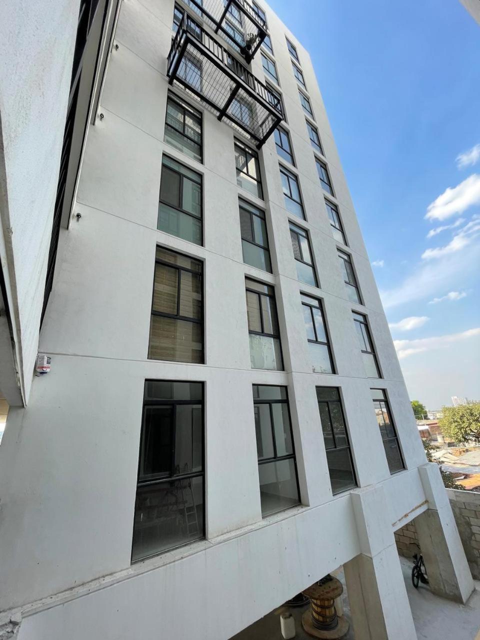 Апартаменти Depa Familiar Centrico Gdl Con Estacionamiento Гвадалахара Екстер'єр фото